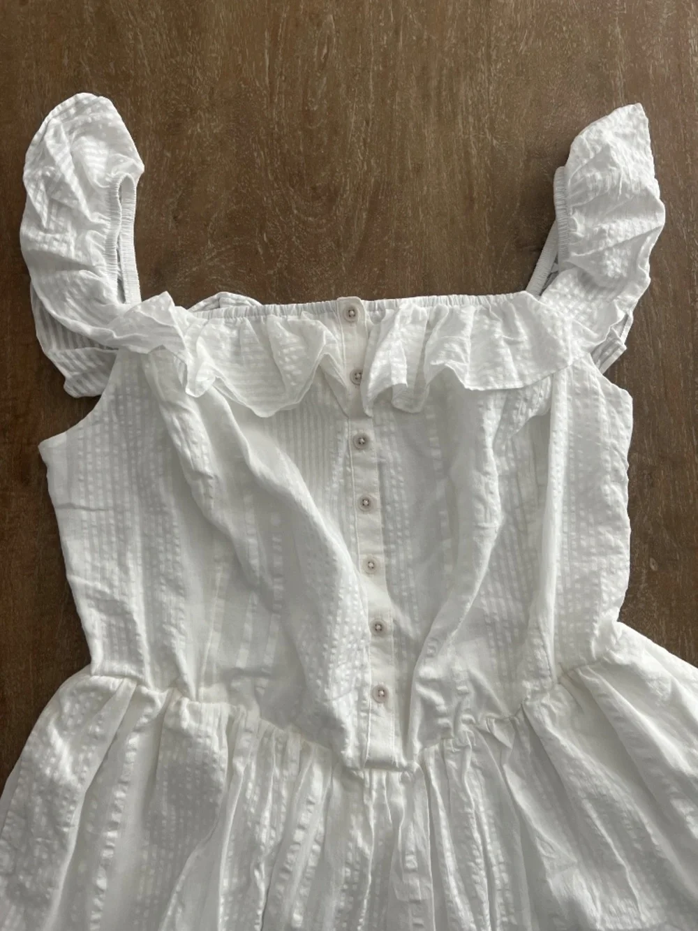 Aerie White Textured Ruffle Romper NWT | Sleeveless Button Front - Picture 3 of 4